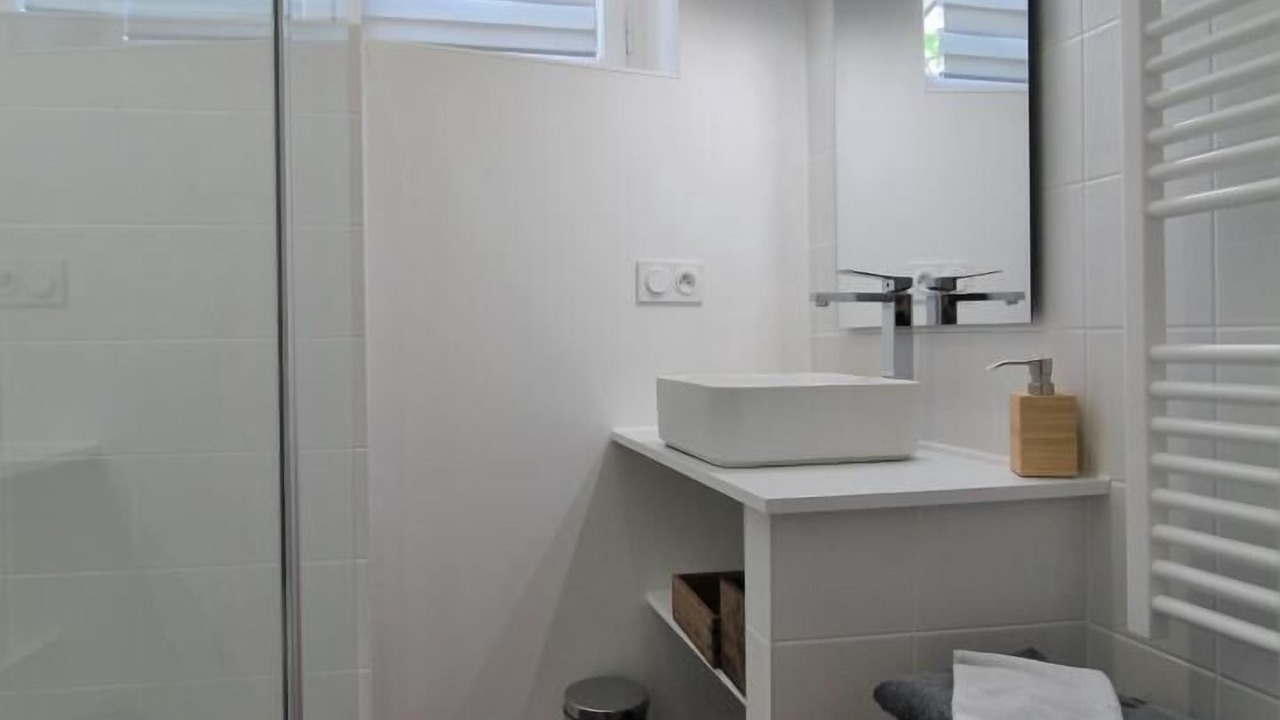 Photo of Bathroom in Saint-Andre-la-Cote