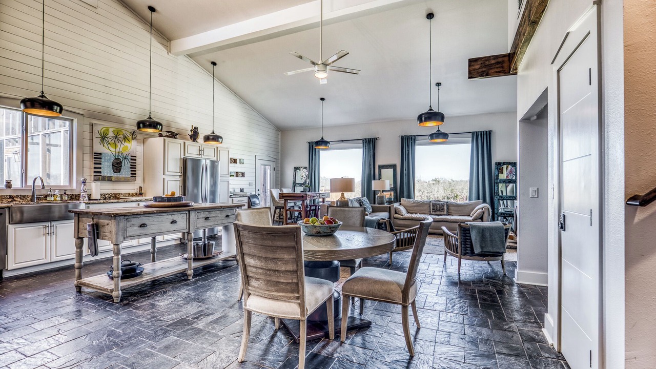 Photo of Livingroom in Brenham