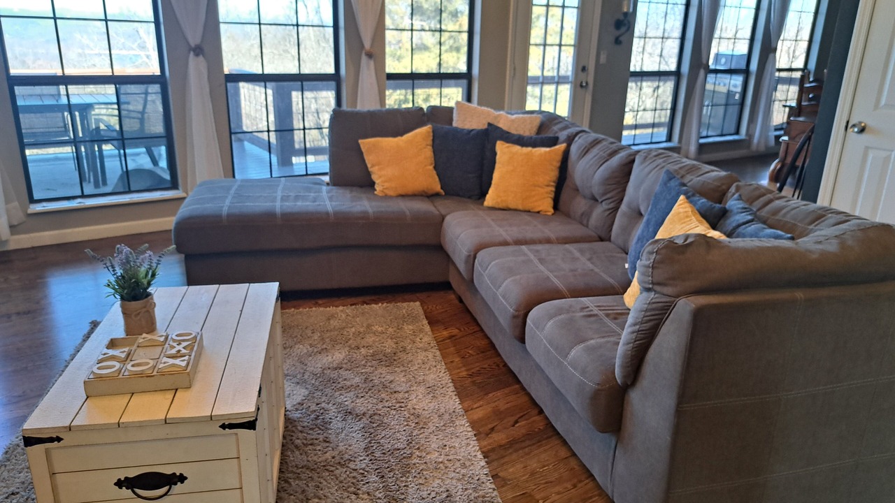 Photo of Livingroom in Sylvan Shores