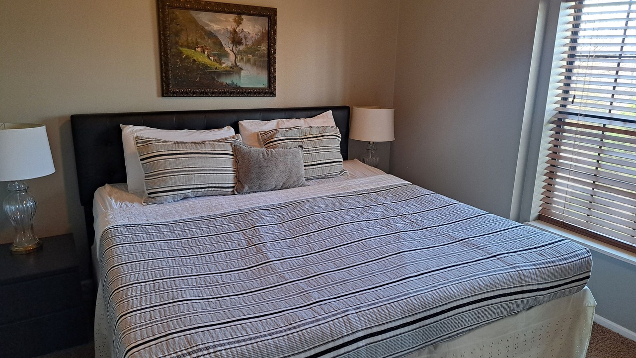 Photo of Bedroom in Sylvan Shores