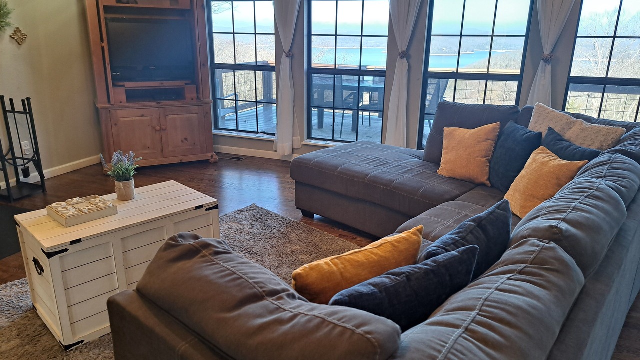 Photo of Livingroom in Sylvan Shores