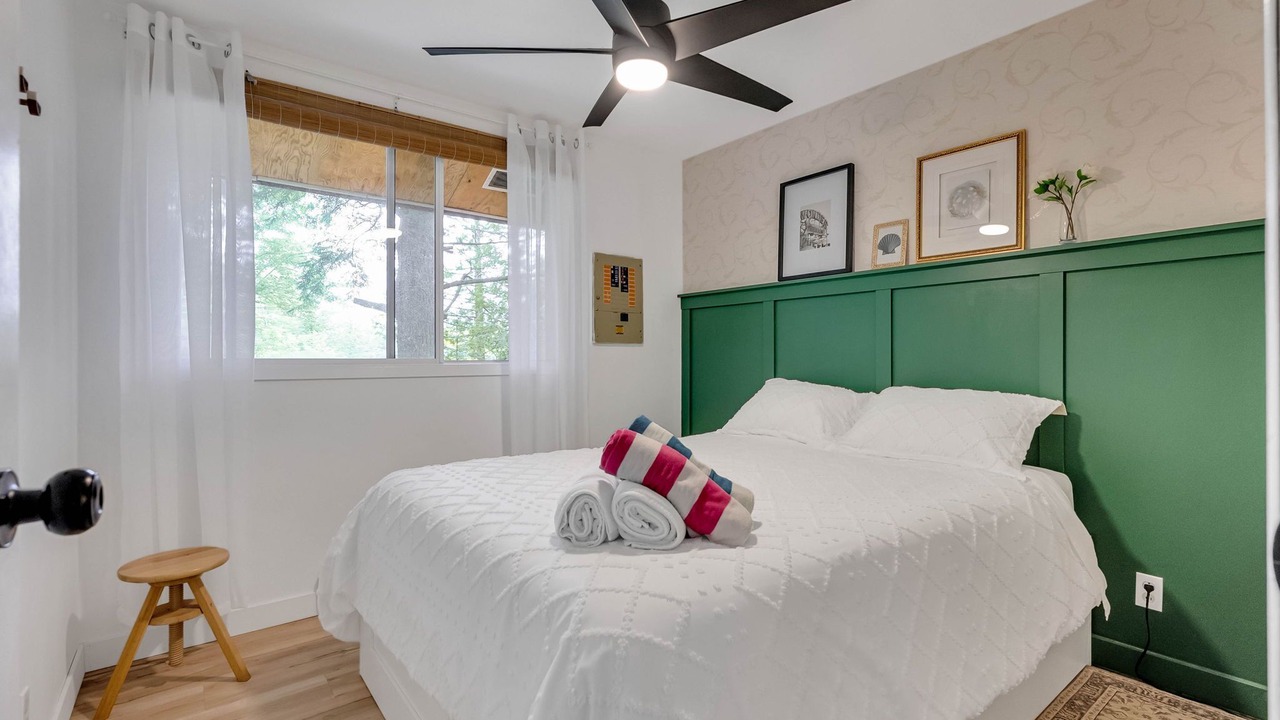 Photo of Bedroom in Val-des-Monts