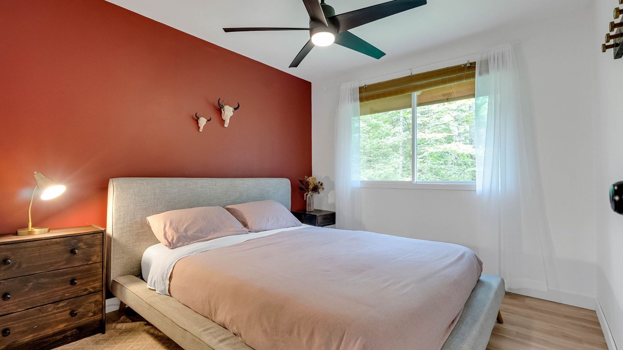 Photo of Bedroom in Val-des-Monts