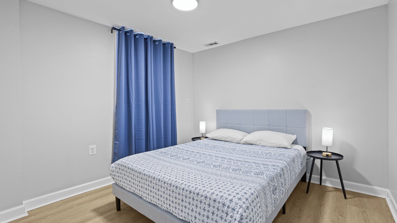 Photo of Bedroom in Romeoville