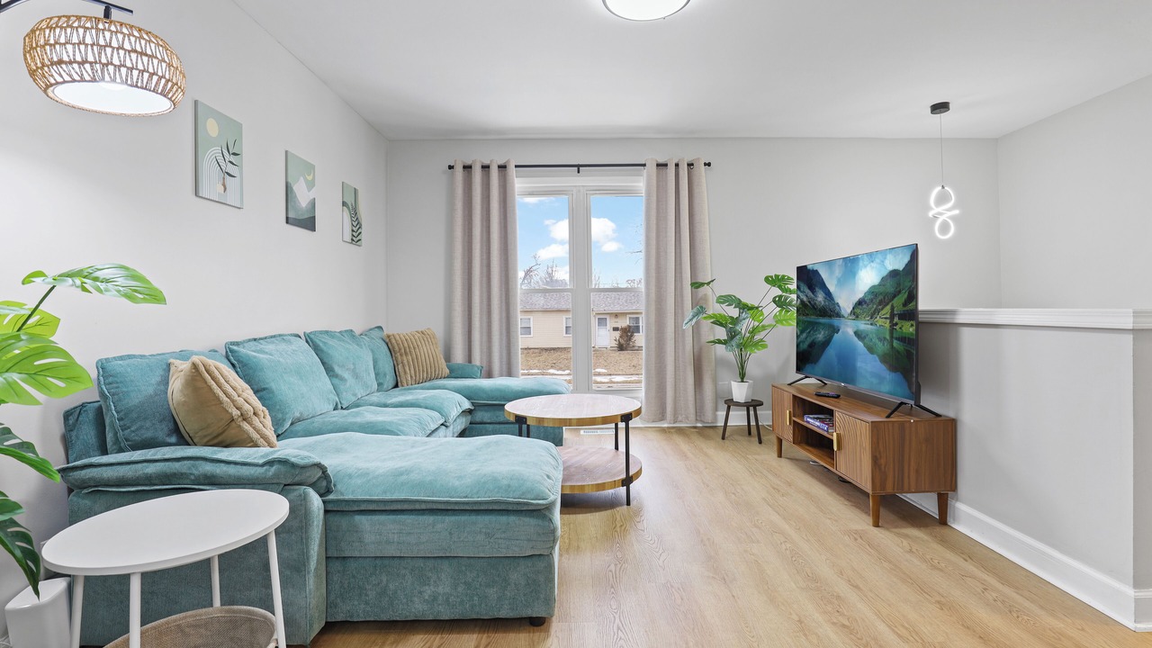 Photo of Livingroom in Romeoville