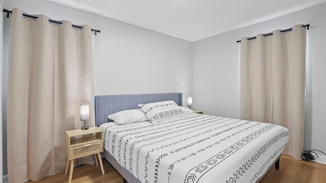 Photo of Bedroom in Romeoville