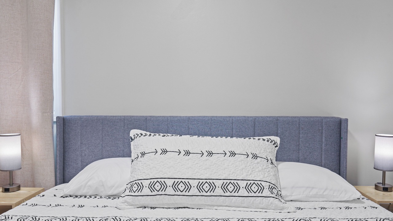 Photo of Bedroom in Romeoville