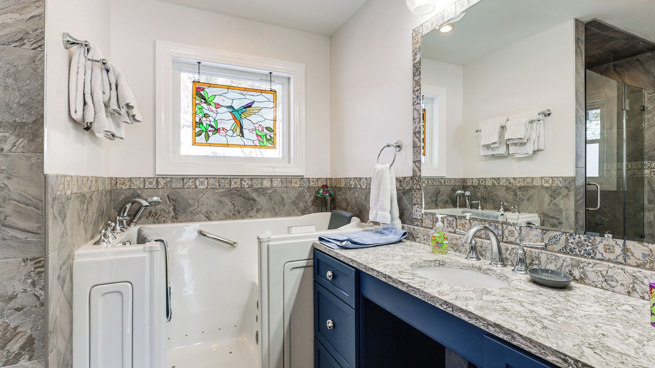 Photo of Bathroom in Putnam Station