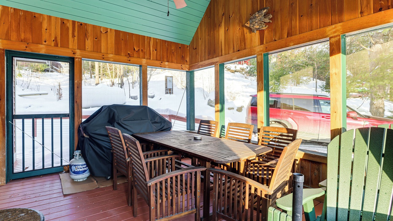 Photo of Outdoor in Putnam Station