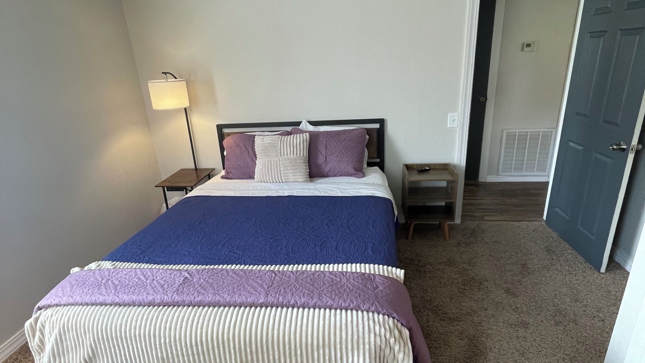 Photo of Bedroom in Mammoth Spring