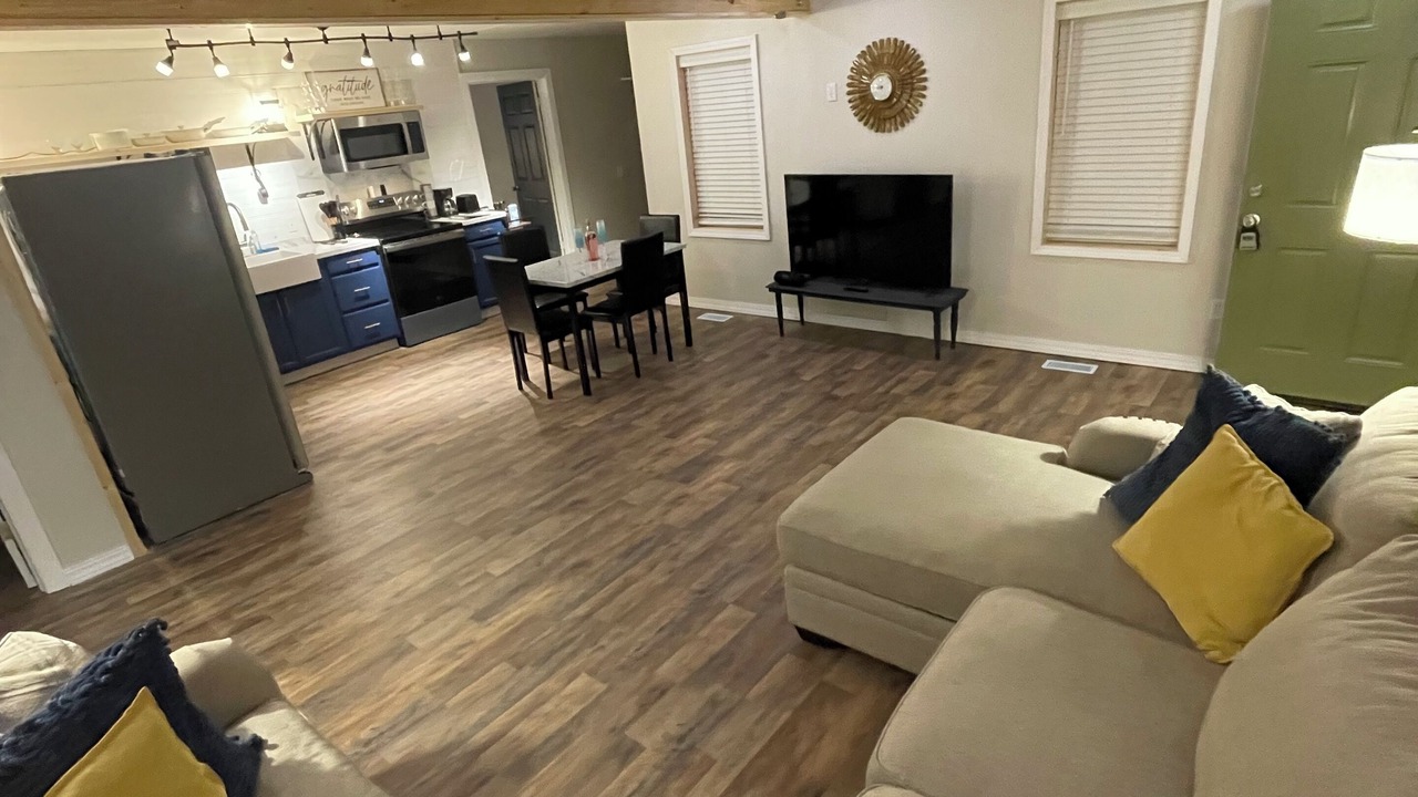 Photo of Livingroom in Mammoth Spring