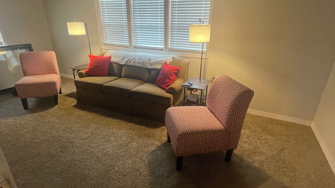 Photo of Livingroom in Mammoth Spring