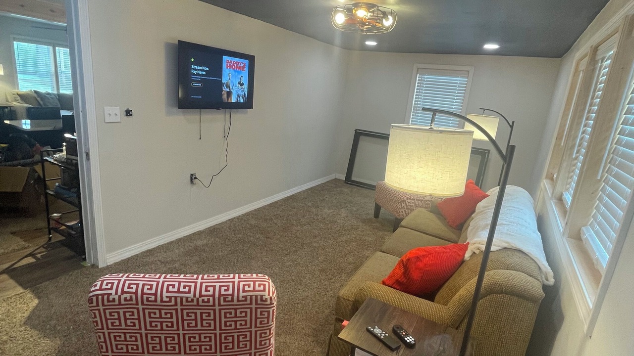 Photo of Livingroom in Mammoth Spring
