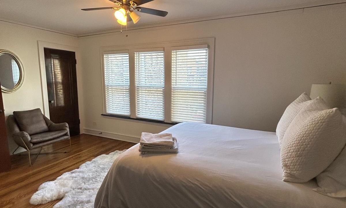 Photo of Bedroom in Wrigleyville