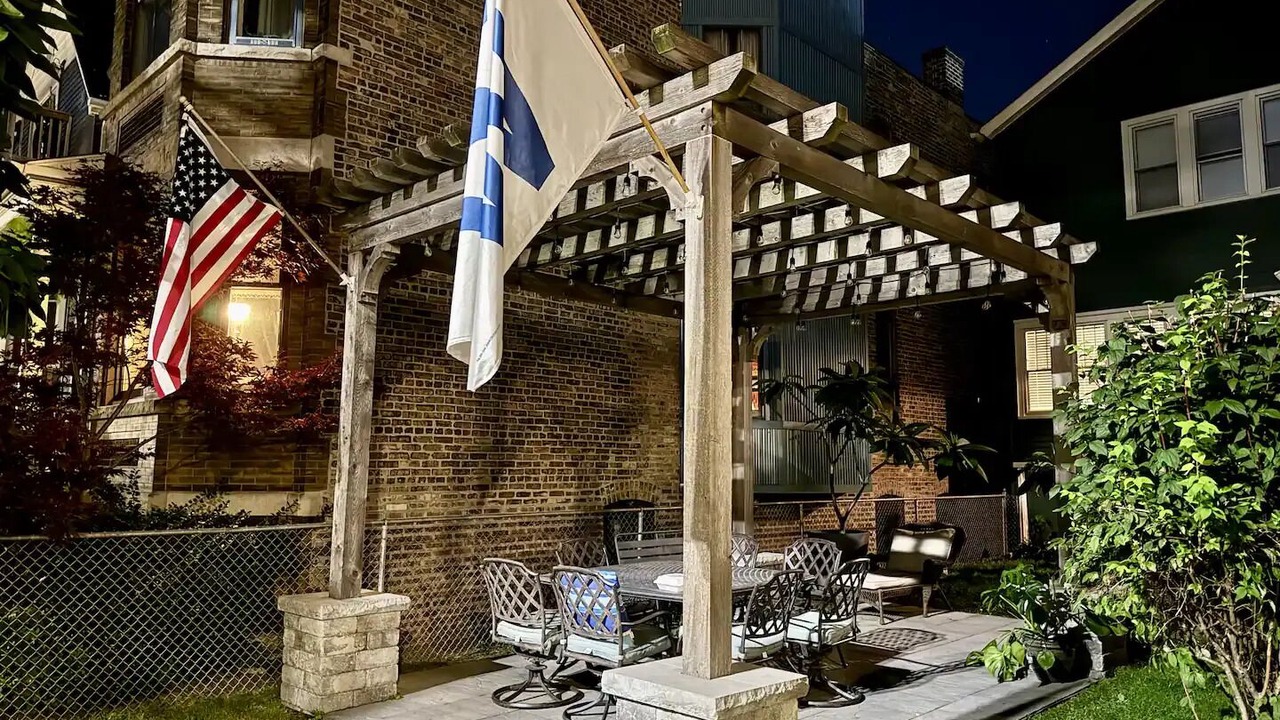 Photo of Outdoor in Wrigleyville