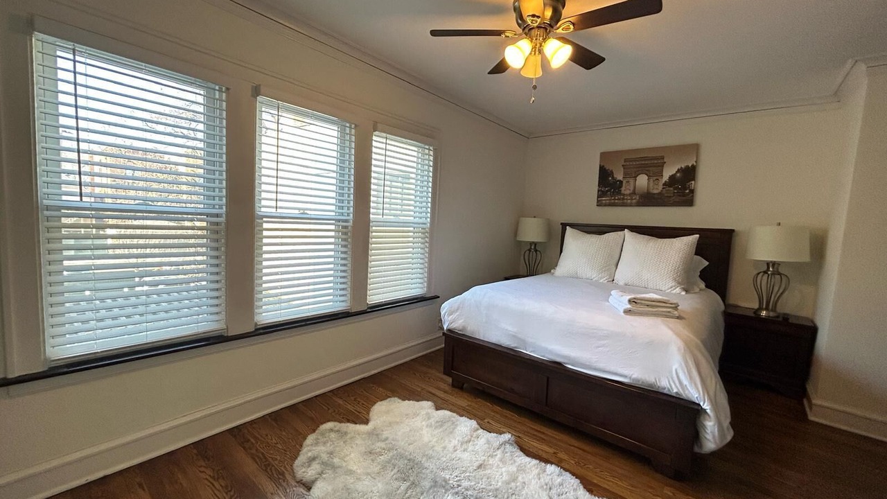 Photo of Bedroom in Wrigleyville