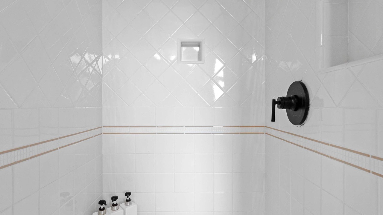 Photo of Bathroom in Pico - Robertson
