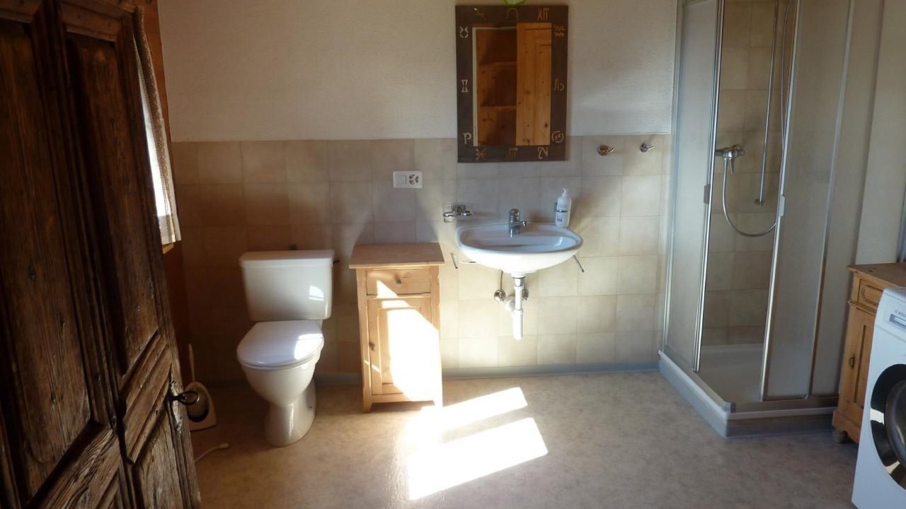 Photo of Bathroom in Pany