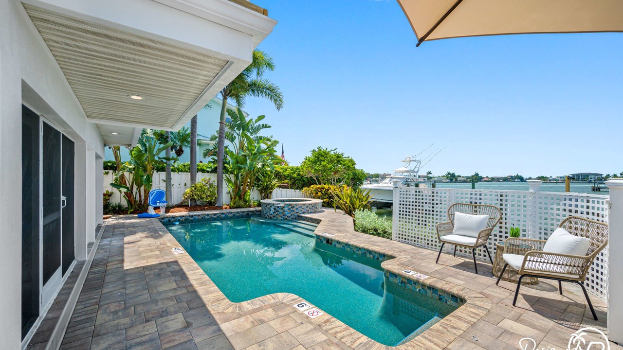 Photo of Outdoor in Harbor Hills