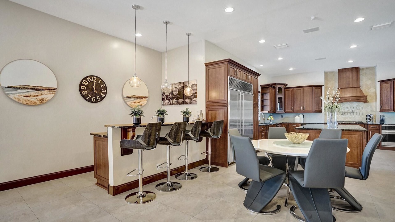 Photo of Others in Davie