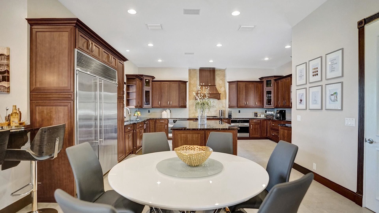 Photo of Others in Davie