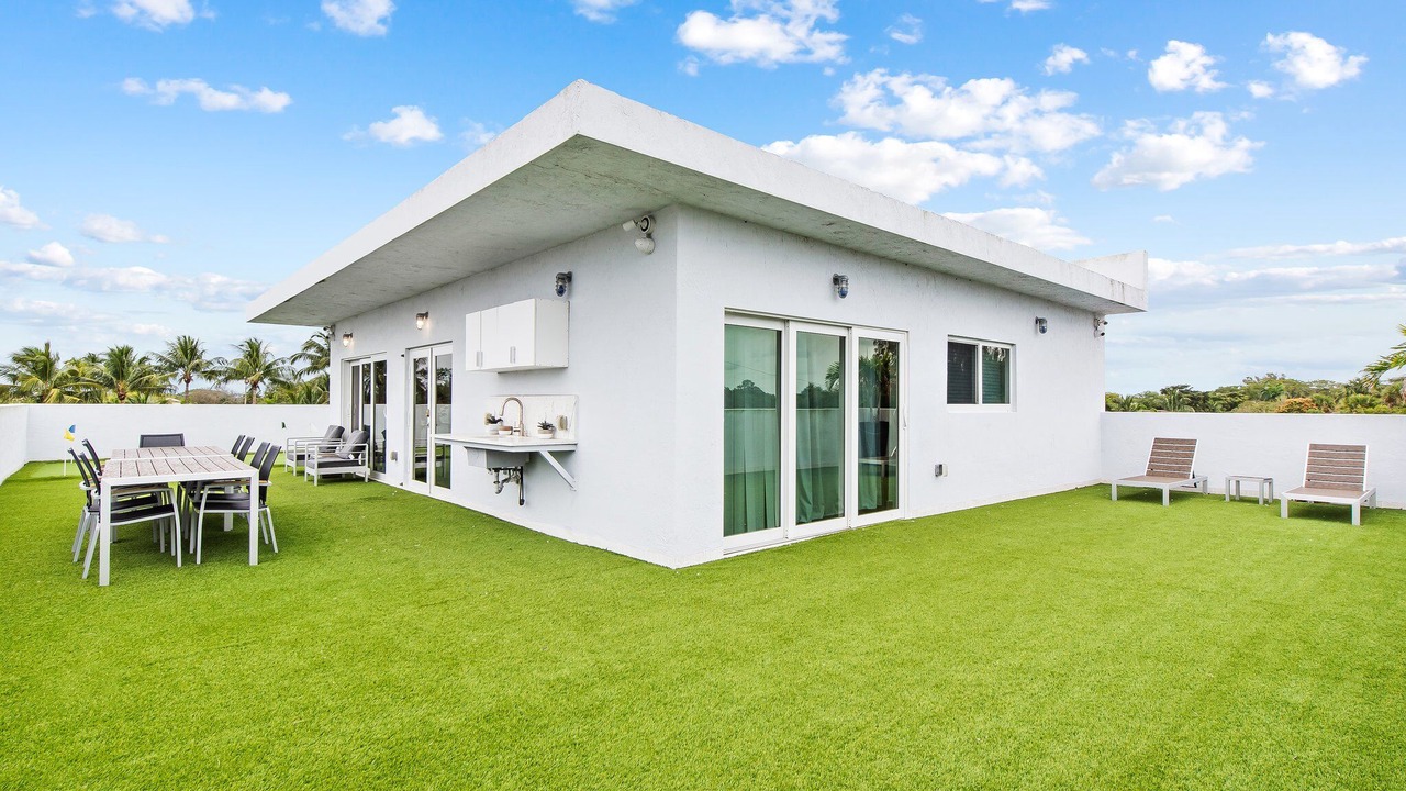 Photo of Outdoor in Deerfield Beach