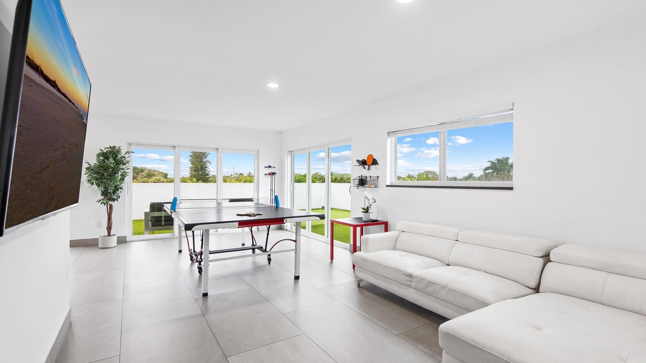 Photo of Bedroom in Deerfield Beach