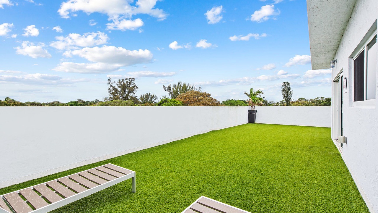 Photo of Patio Balcony in Deerfield Beach