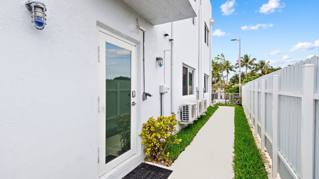 Photo of Outdoor in Deerfield Beach