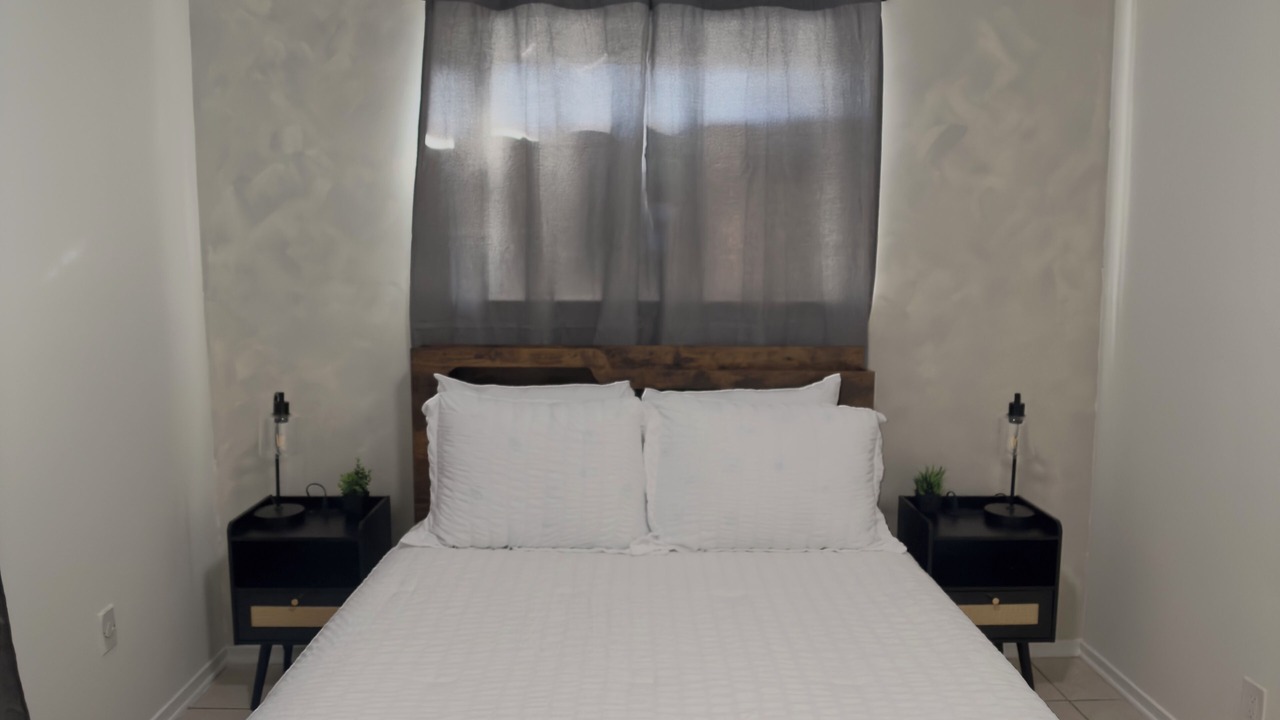Photo of Bedroom in Kenner - Louis Armstrong International Airport