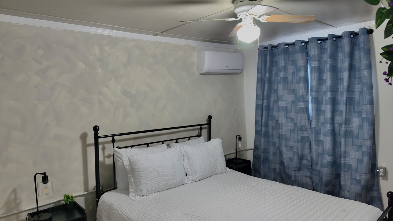 Photo of Bedroom in Kenner - Louis Armstrong International Airport