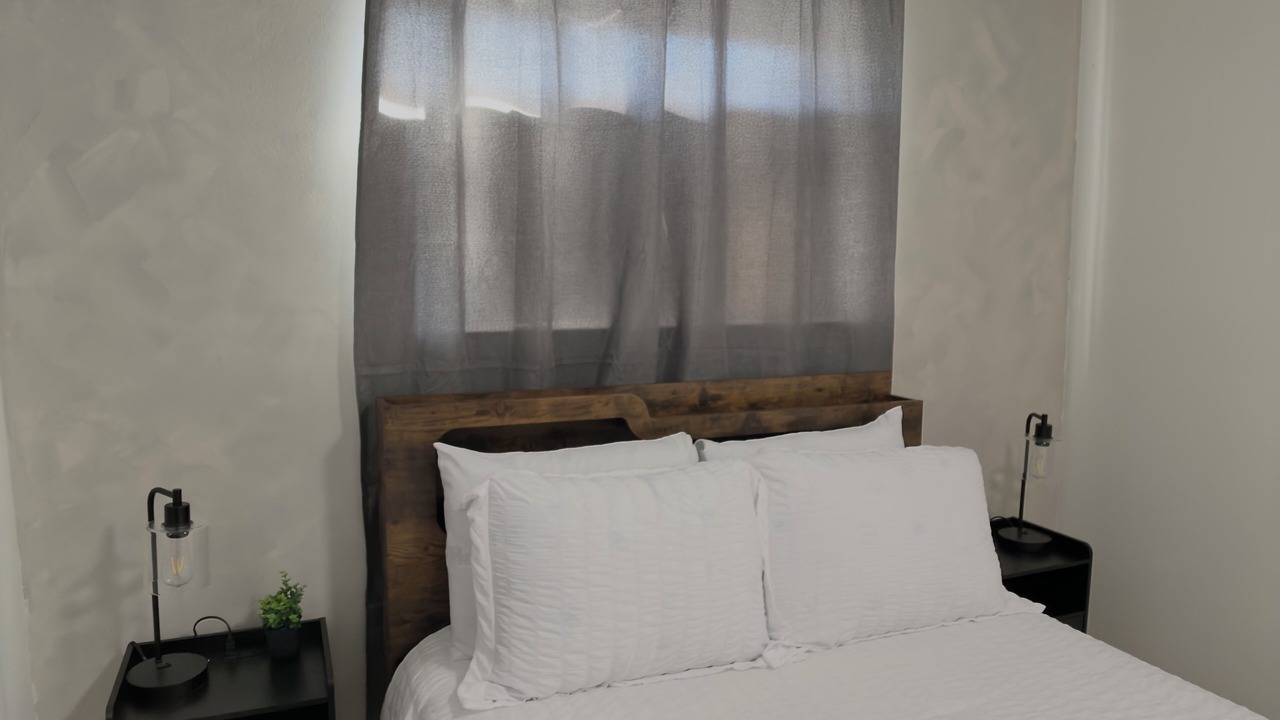 Photo of Bedroom in Kenner - Louis Armstrong International Airport