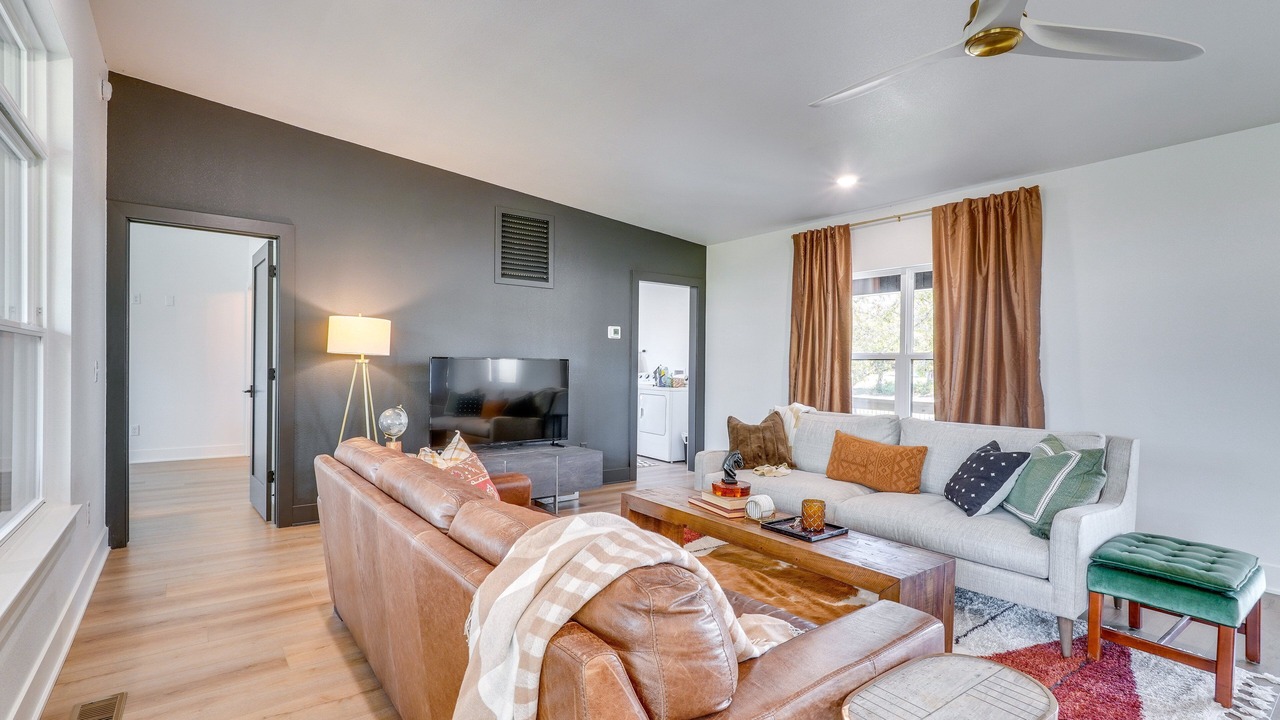 Photo of Livingroom in Eagle Rock