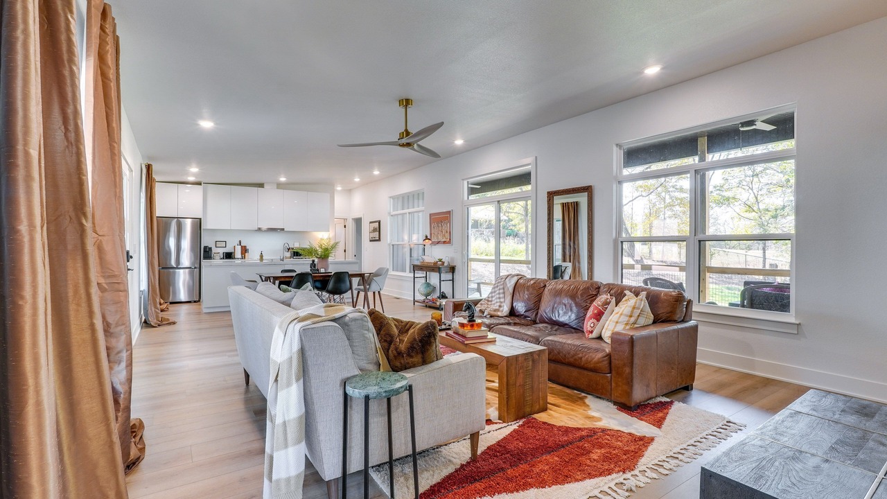 Photo of Livingroom in Eagle Rock