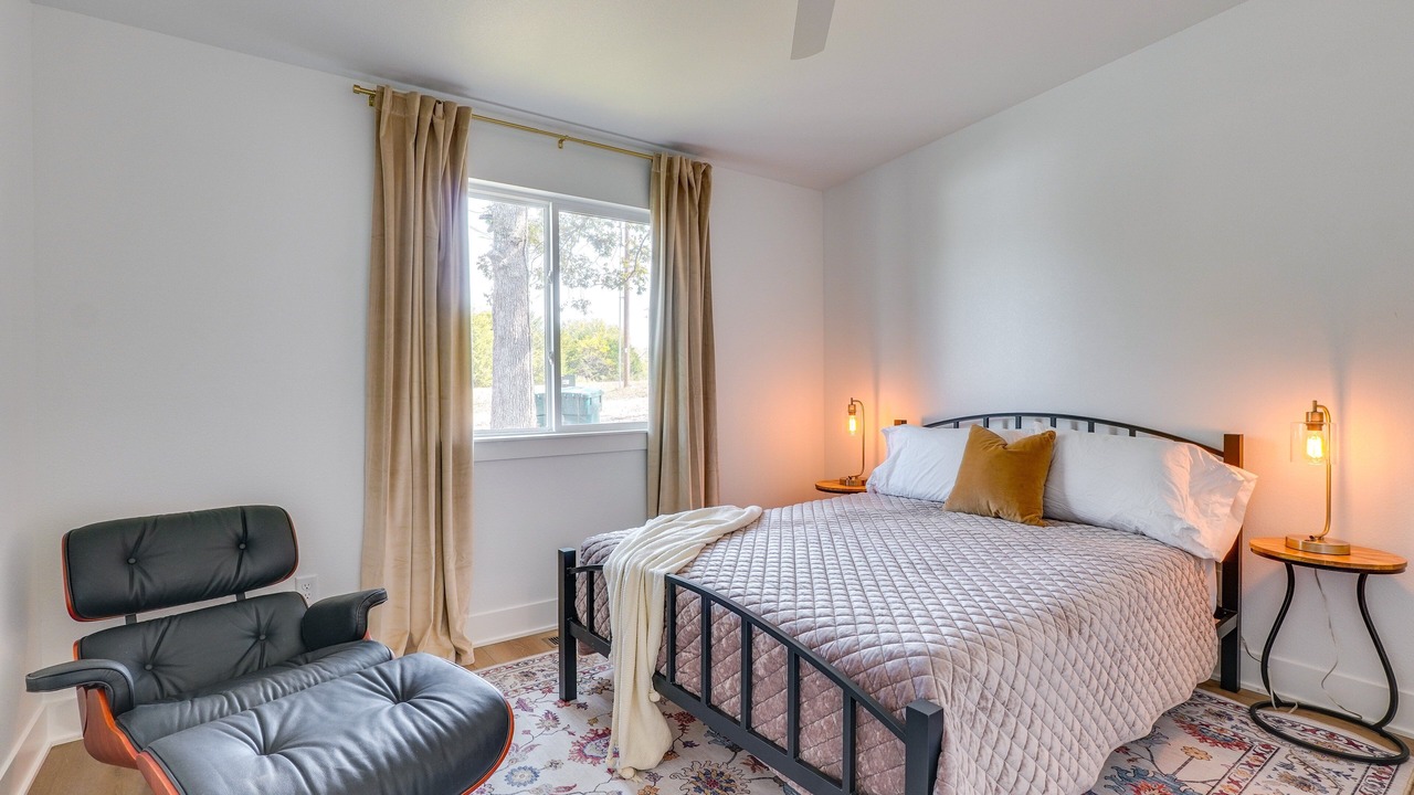 Photo of Bedroom in Eagle Rock
