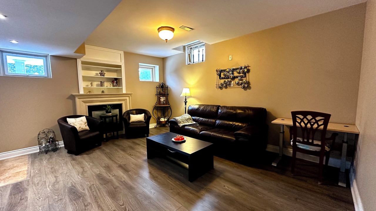 Photo of Livingroom in Richmond Hill