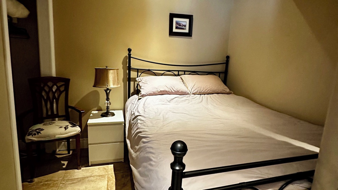 Photo of Bedroom in Richmond Hill
