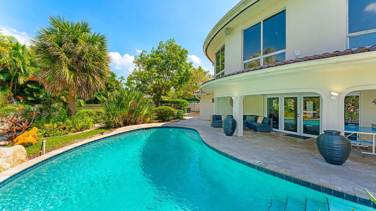 Photo of Outdoor in Oakland Park