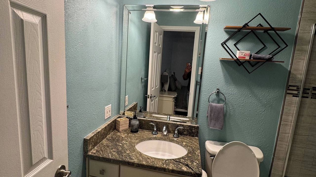 Photo of Bathroom in Medical Center District