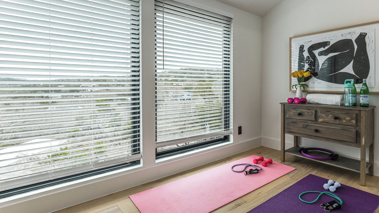 Photo of Bedroom in Westlake Highlands