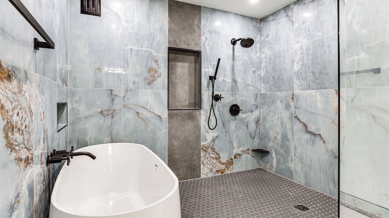 Photo of Bathroom in Westlake Highlands