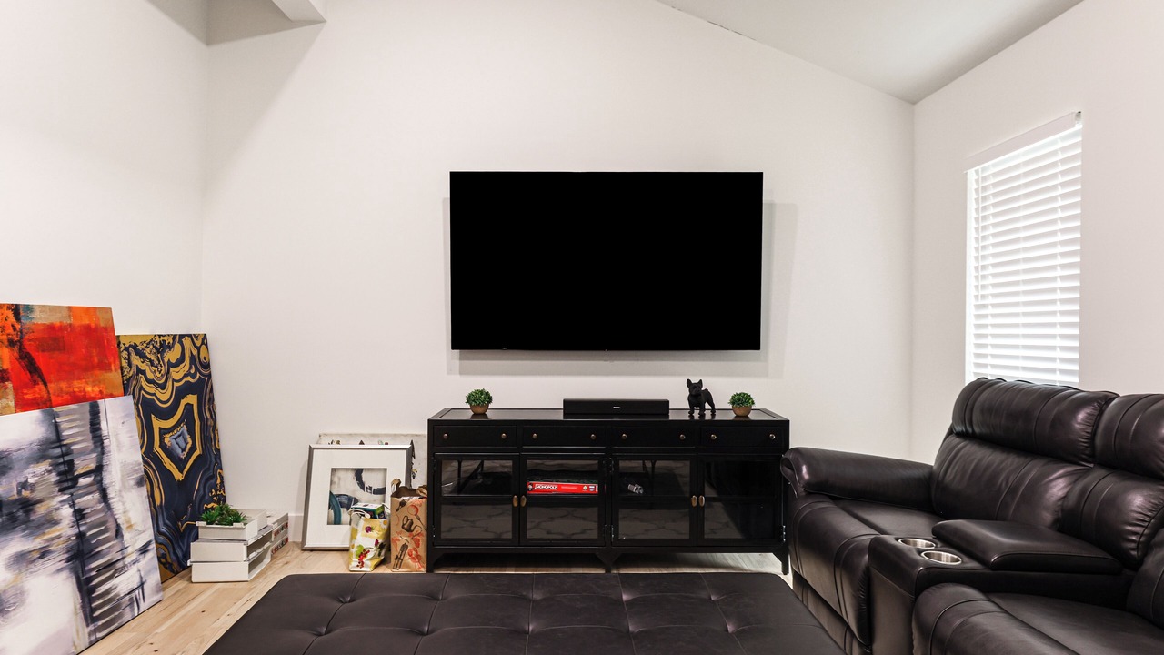 Photo of Bedroom in Westlake Highlands