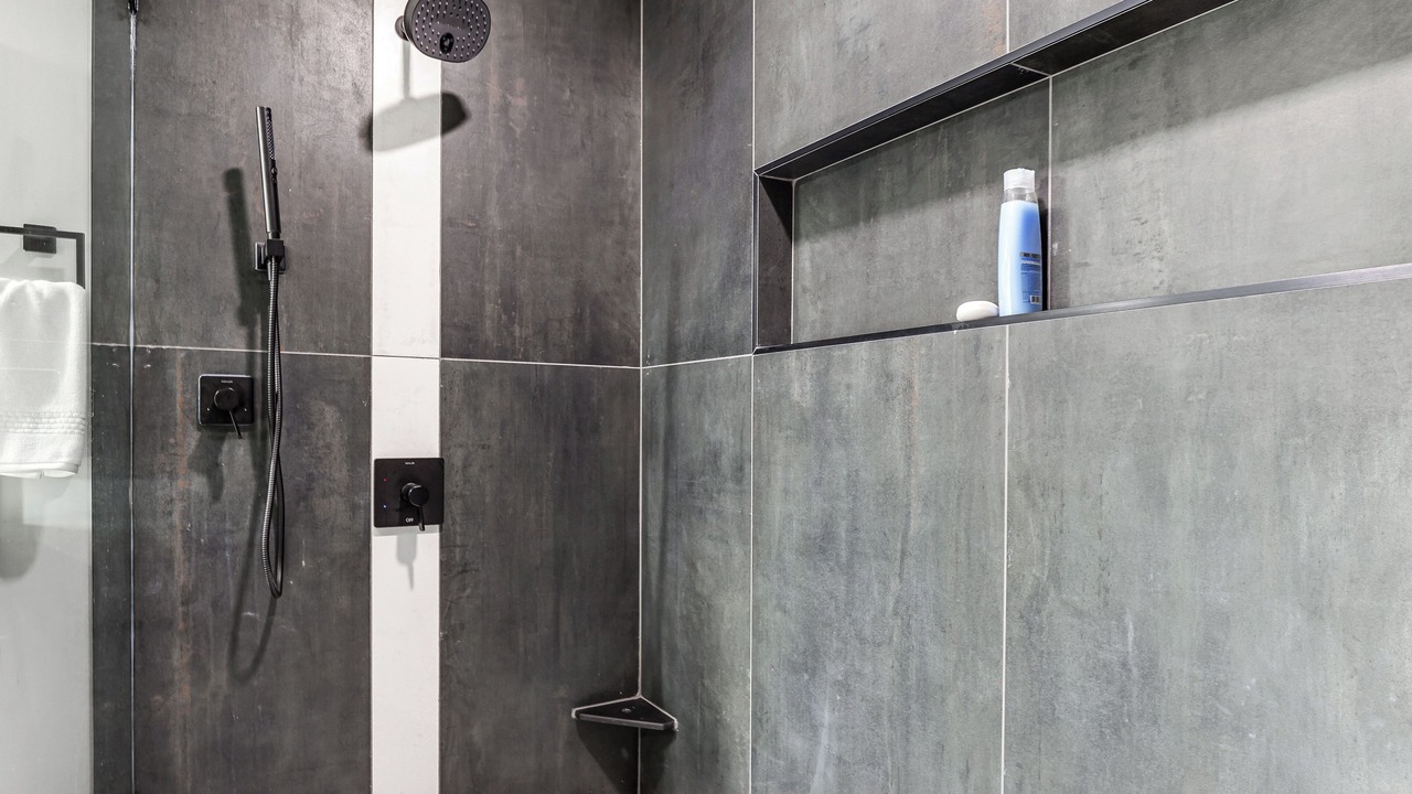 Photo of Bathroom in Westlake Highlands