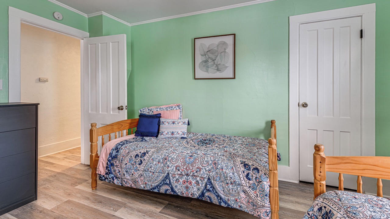 Photo of Bedroom in Seneca Falls