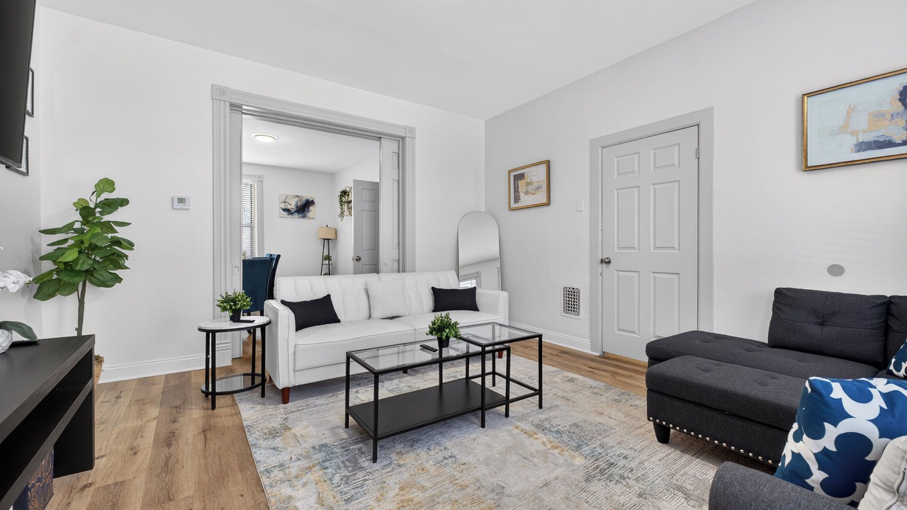 Photo of Livingroom in St. Louis