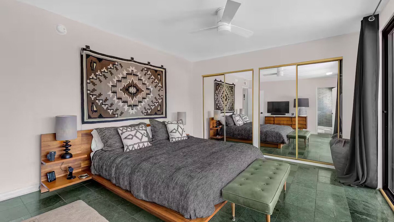 Photo of Bedroom in Racquet Club Estates