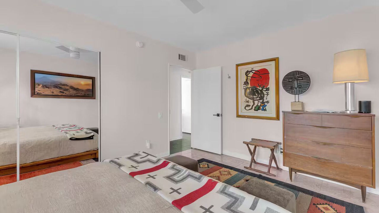 Photo of Bedroom in Racquet Club Estates