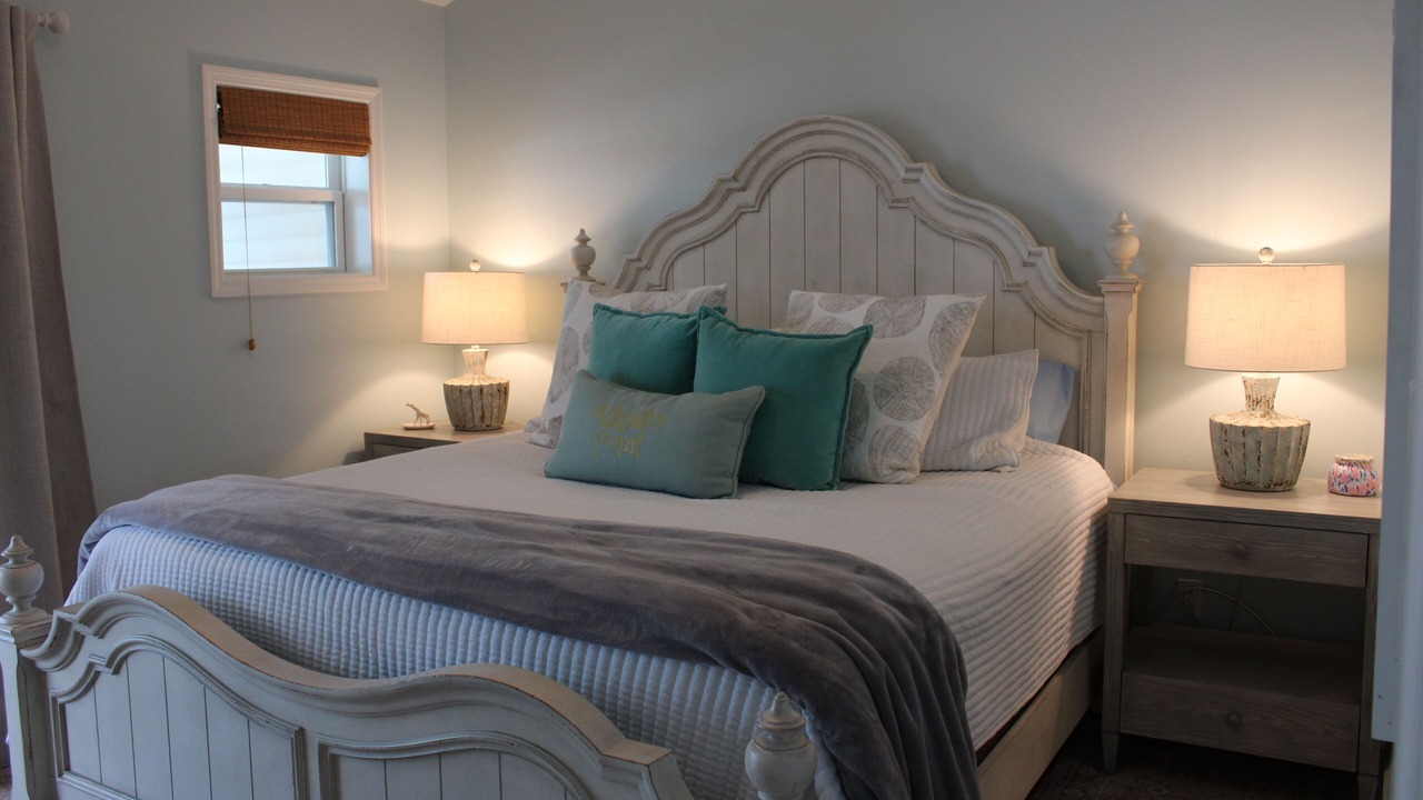 Photo of Bedroom in Alligator Point