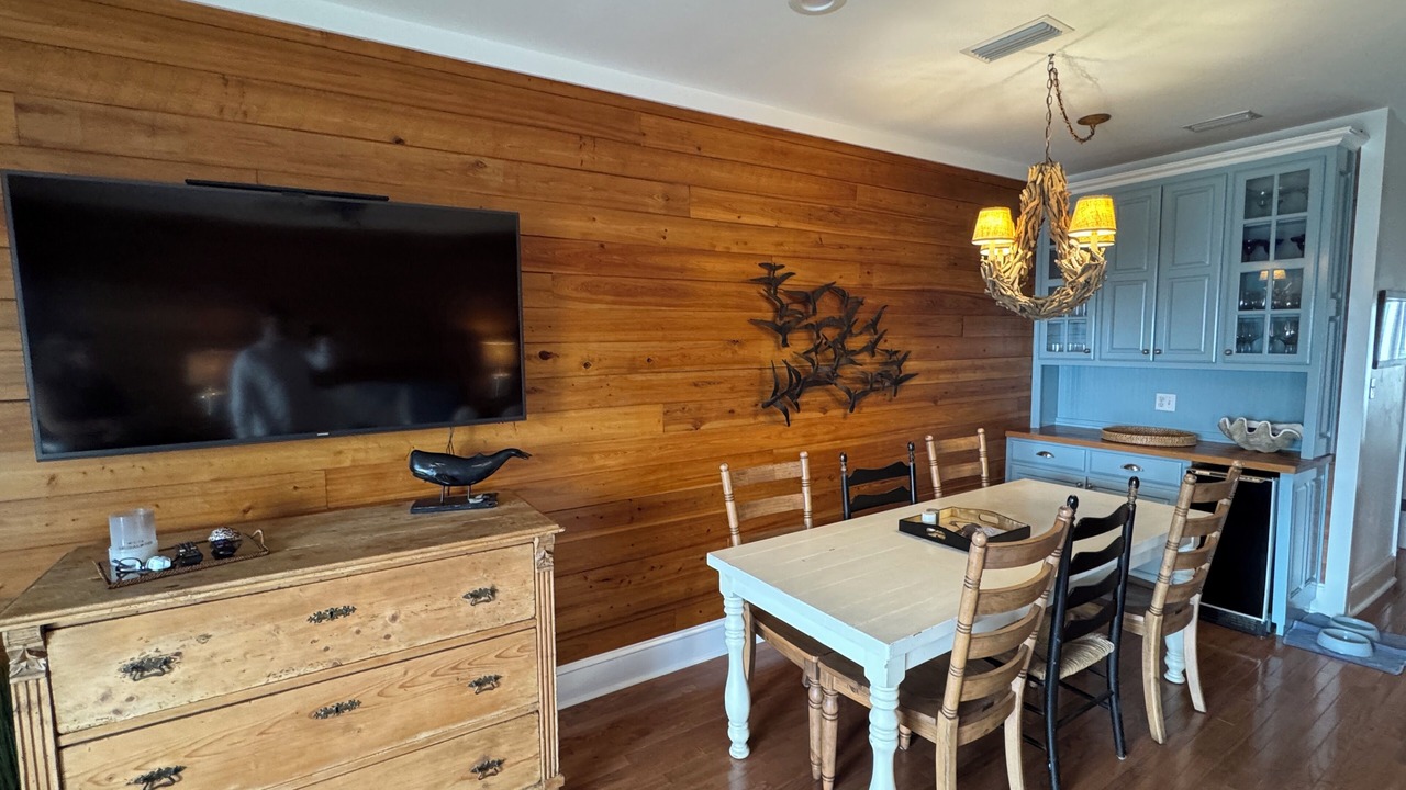 Photo of Bedroom in Alligator Point