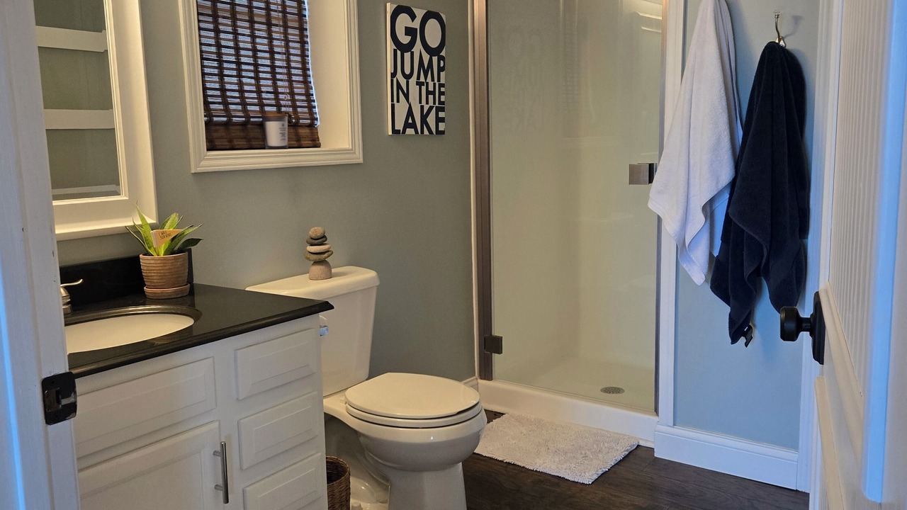 Photo of Bathroom in Lake of the Ozarks